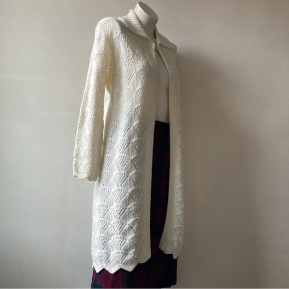 Wintuck | Vintage Acrylic Crochet Knit Long Cardigan Duster Shawl - Picture 2 of 9